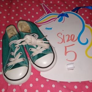 Size 5 Converse